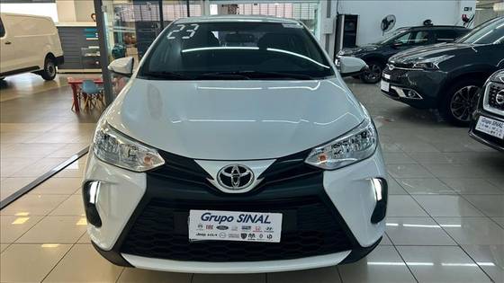 TOYOTA YARIS 1.5 16V FLEX SEDAN XL LIVE MULTIDRIVE